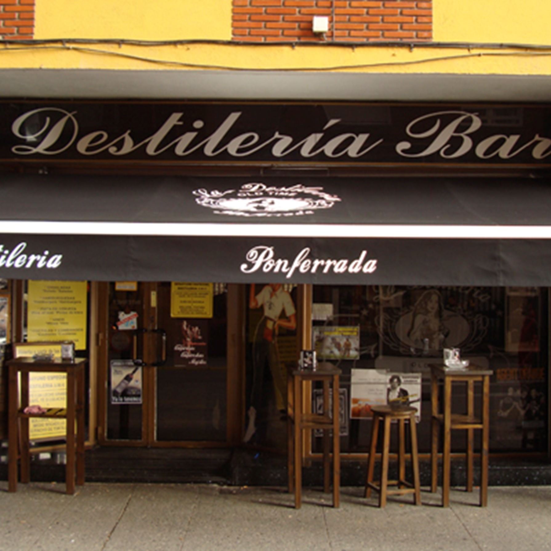 fachada-bar